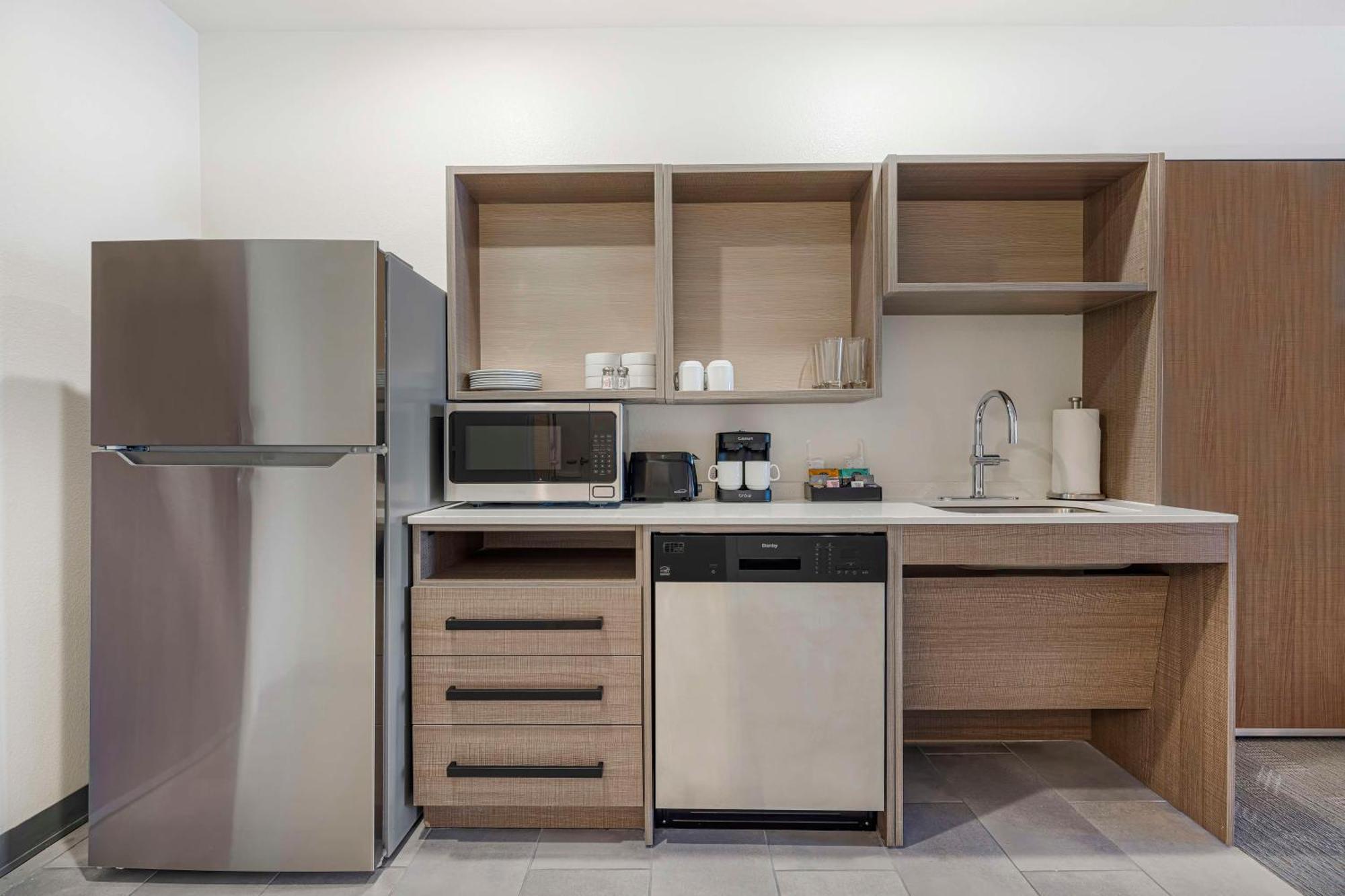 Home2 Suites By Hilton Colorado Springs Airport מראה חיצוני תמונה