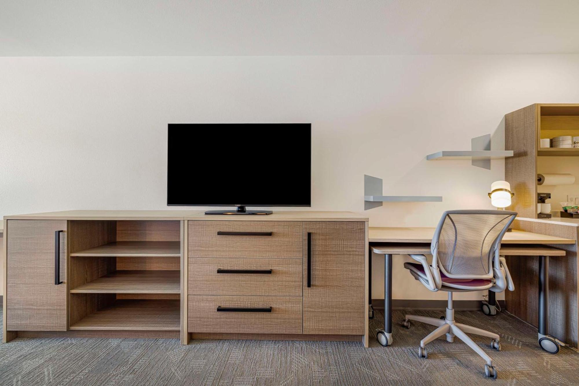 Home2 Suites By Hilton Colorado Springs Airport מראה חיצוני תמונה