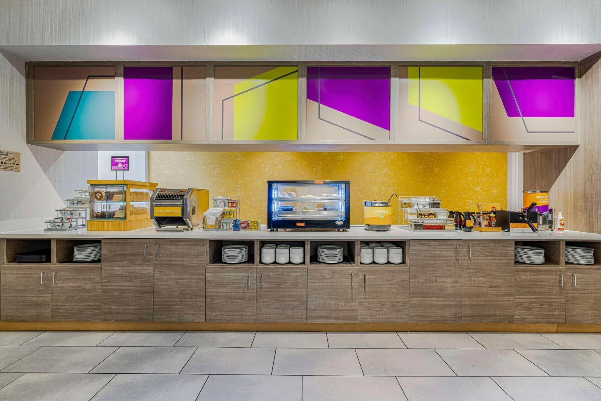 Home2 Suites By Hilton Colorado Springs Airport מראה חיצוני תמונה