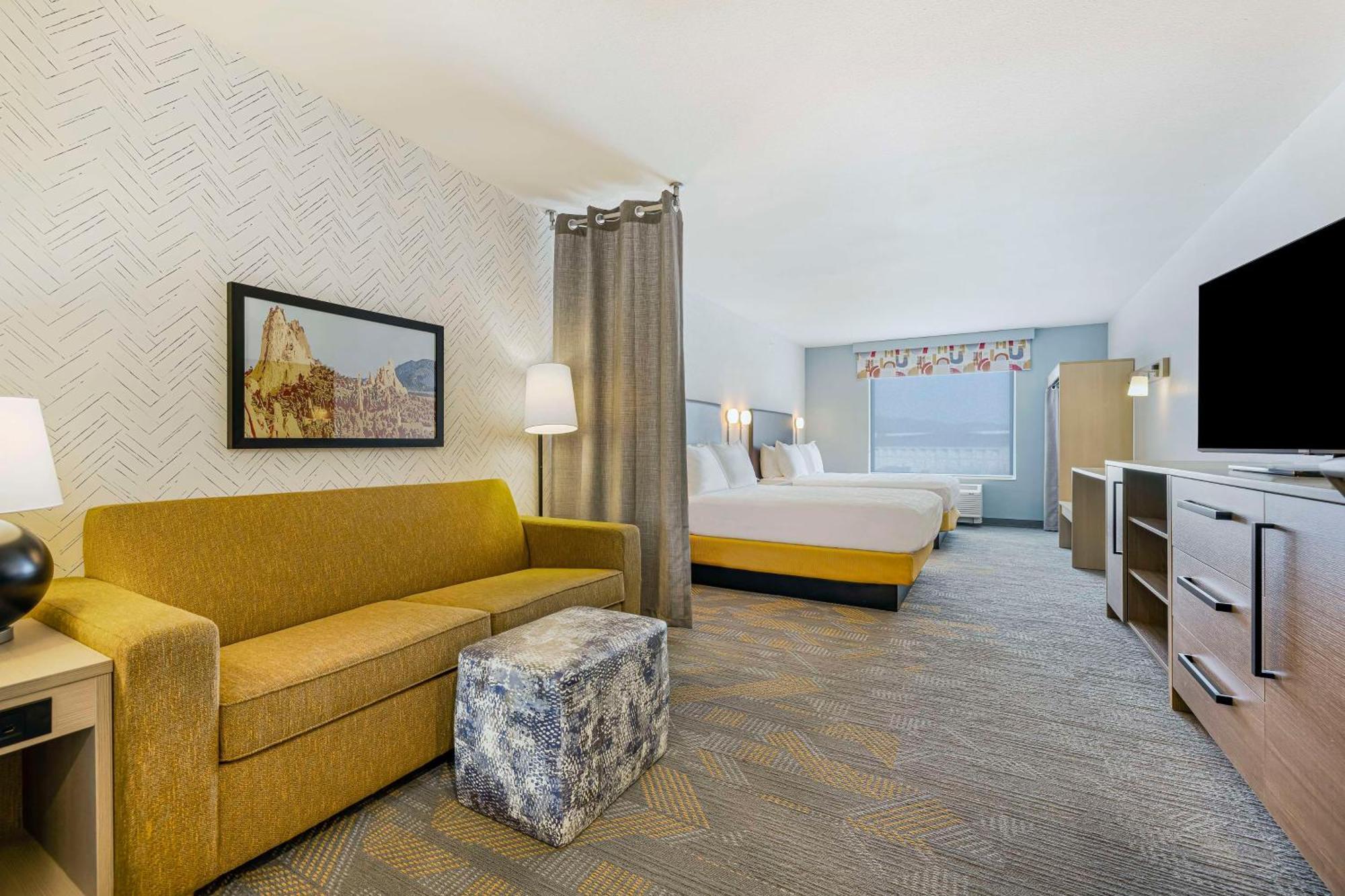 Home2 Suites By Hilton Colorado Springs Airport מראה חיצוני תמונה